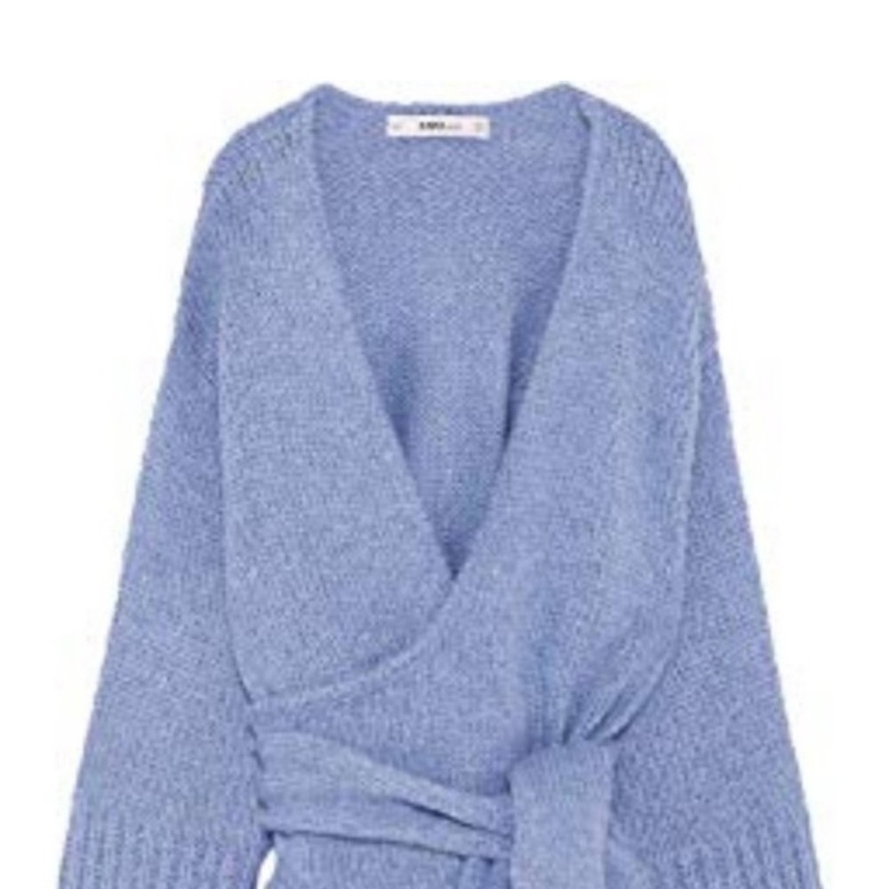 Light Blue Cardigan Sweater with Tie Closure and Oversized Sleeves